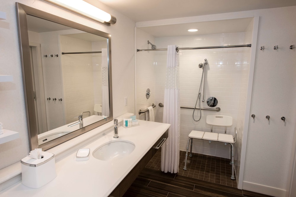 Hampton Inn Albany-Western Ave/University Area 15/47