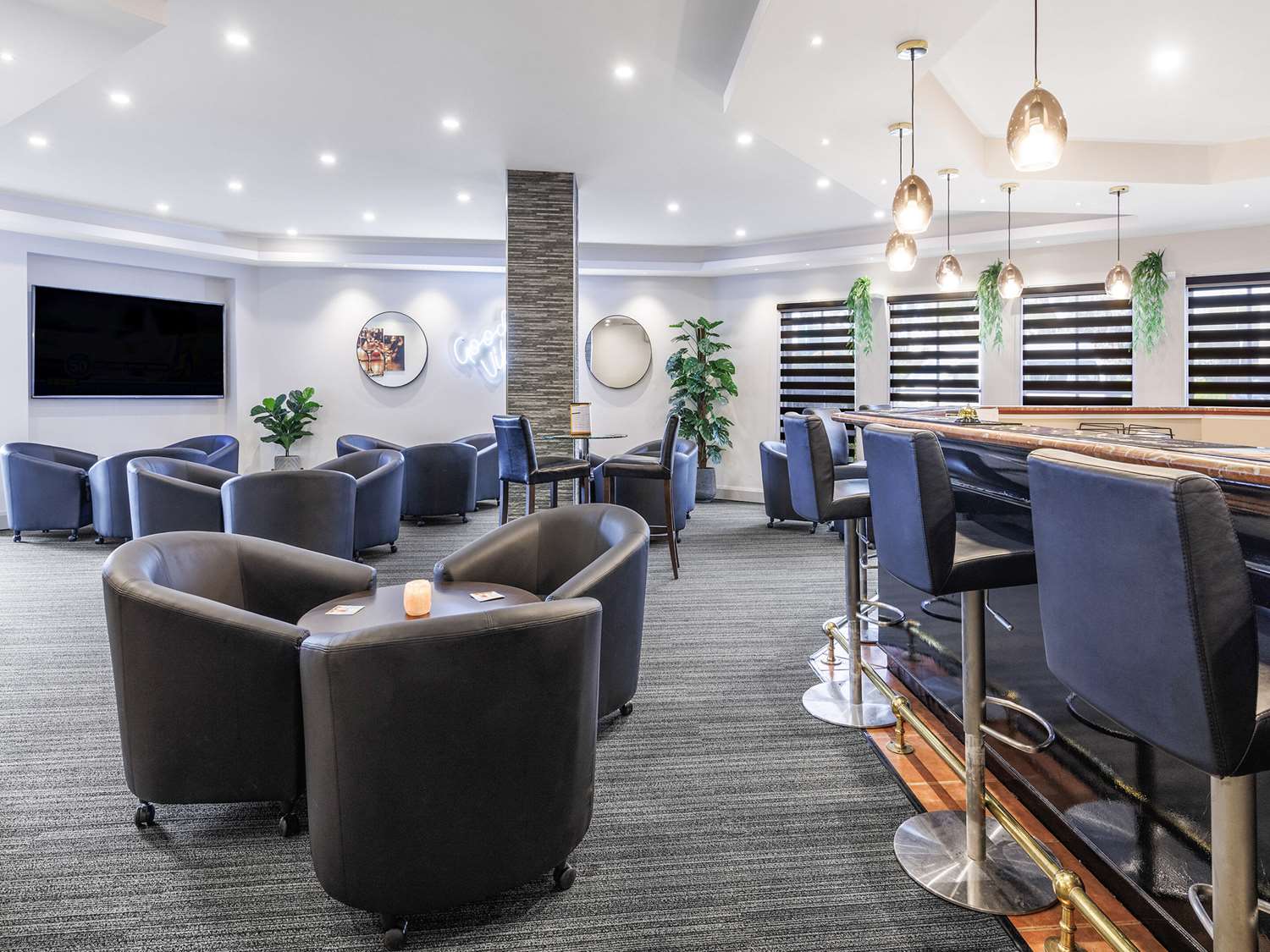 Quality Hotel Melbourne Airport 18/24