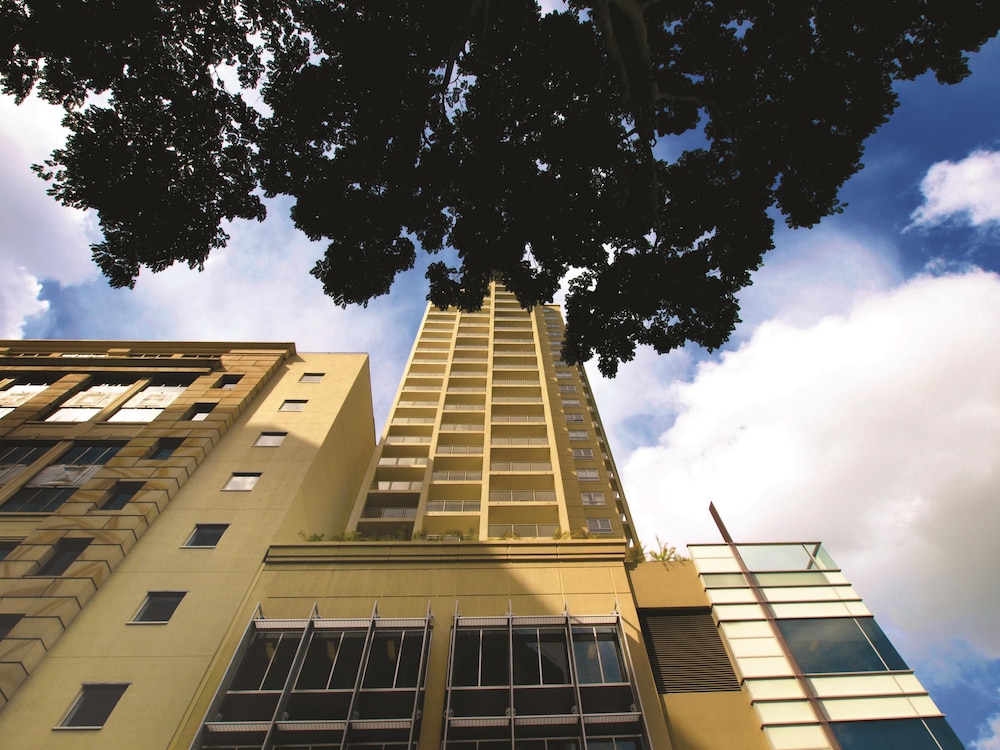 Oaks Brisbane Lexicon Suites 2/37
