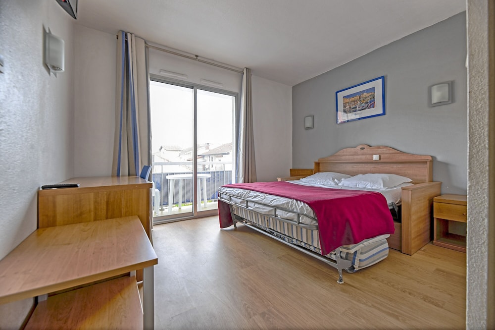 Apparthotel Goelia Sun City 8/48