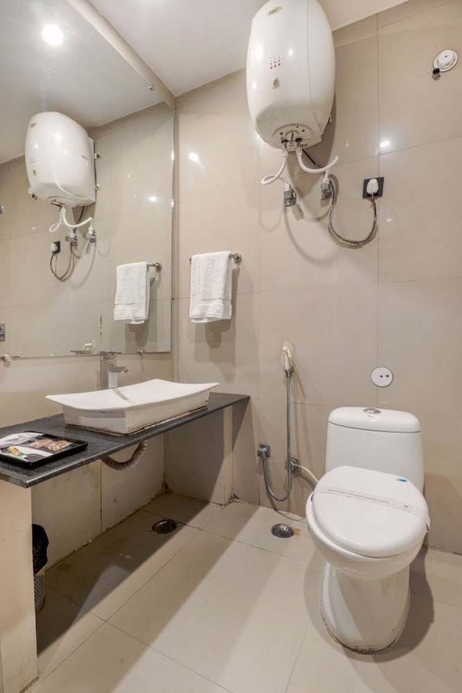 HOTEL GRAND SHIVA 50/50