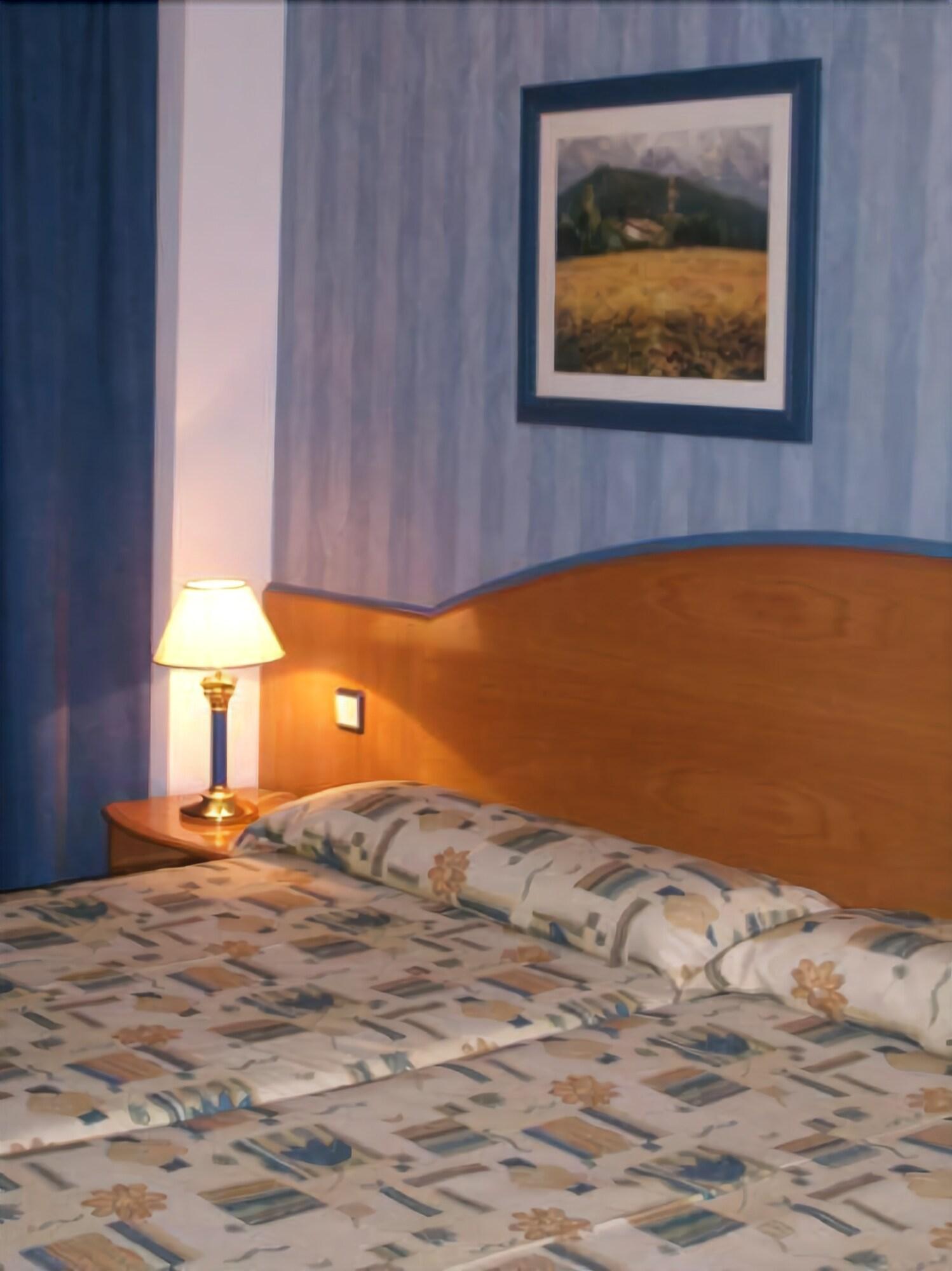 Hotel Escuela San Cristobal 20/23