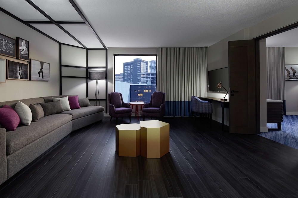 DoubleTree by Hilton Montreal 41/77