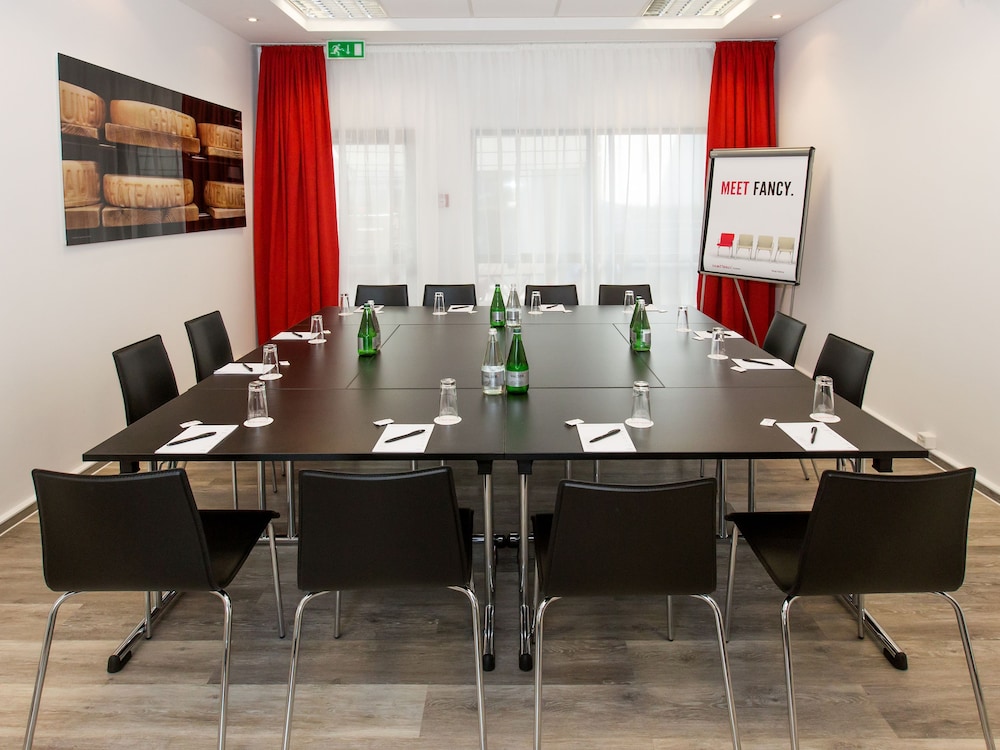 Dormero Hotel Zurich Airport 45/47