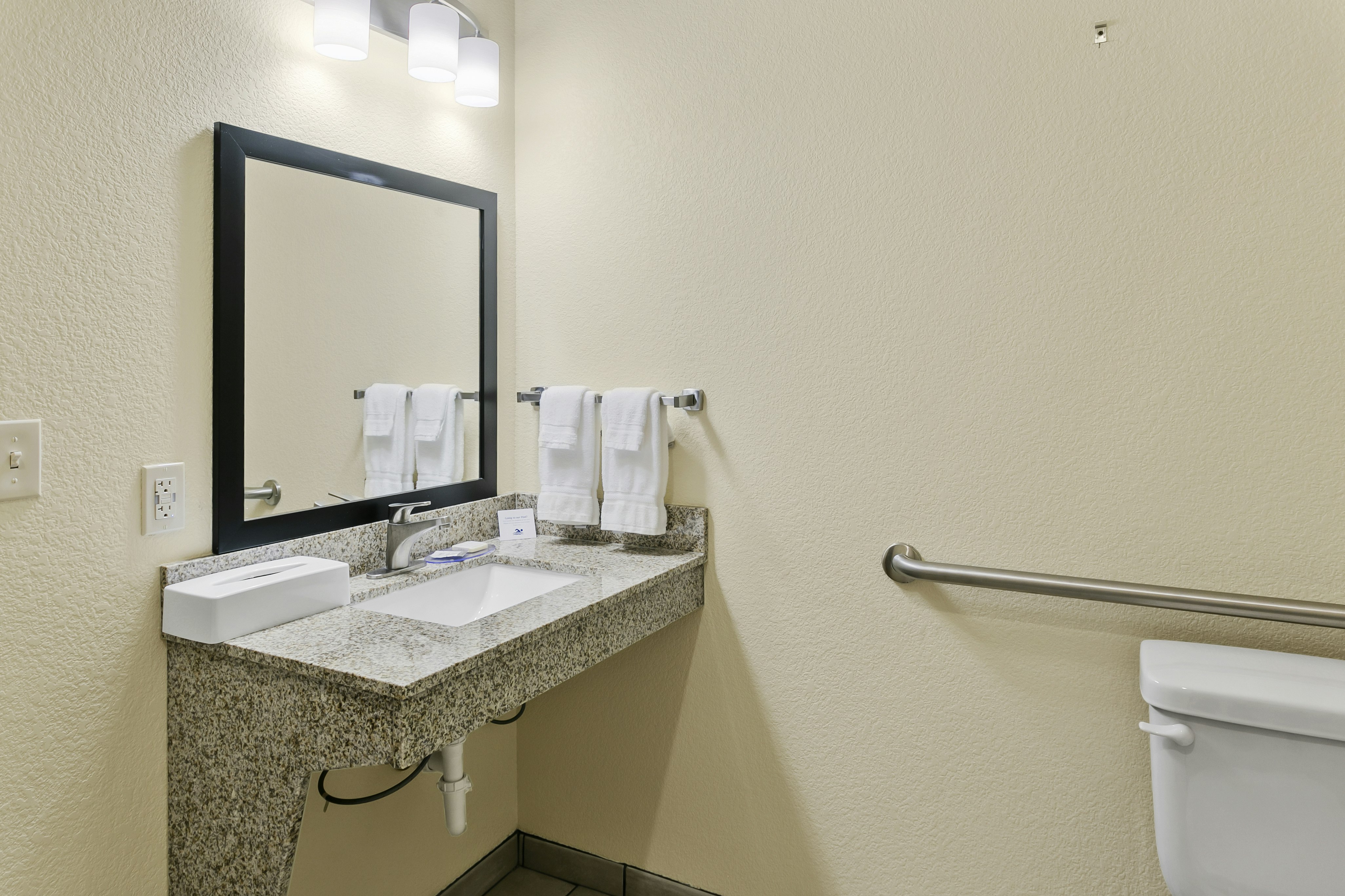 Cobblestone Hotel & Suites - Wickenburg 47/50