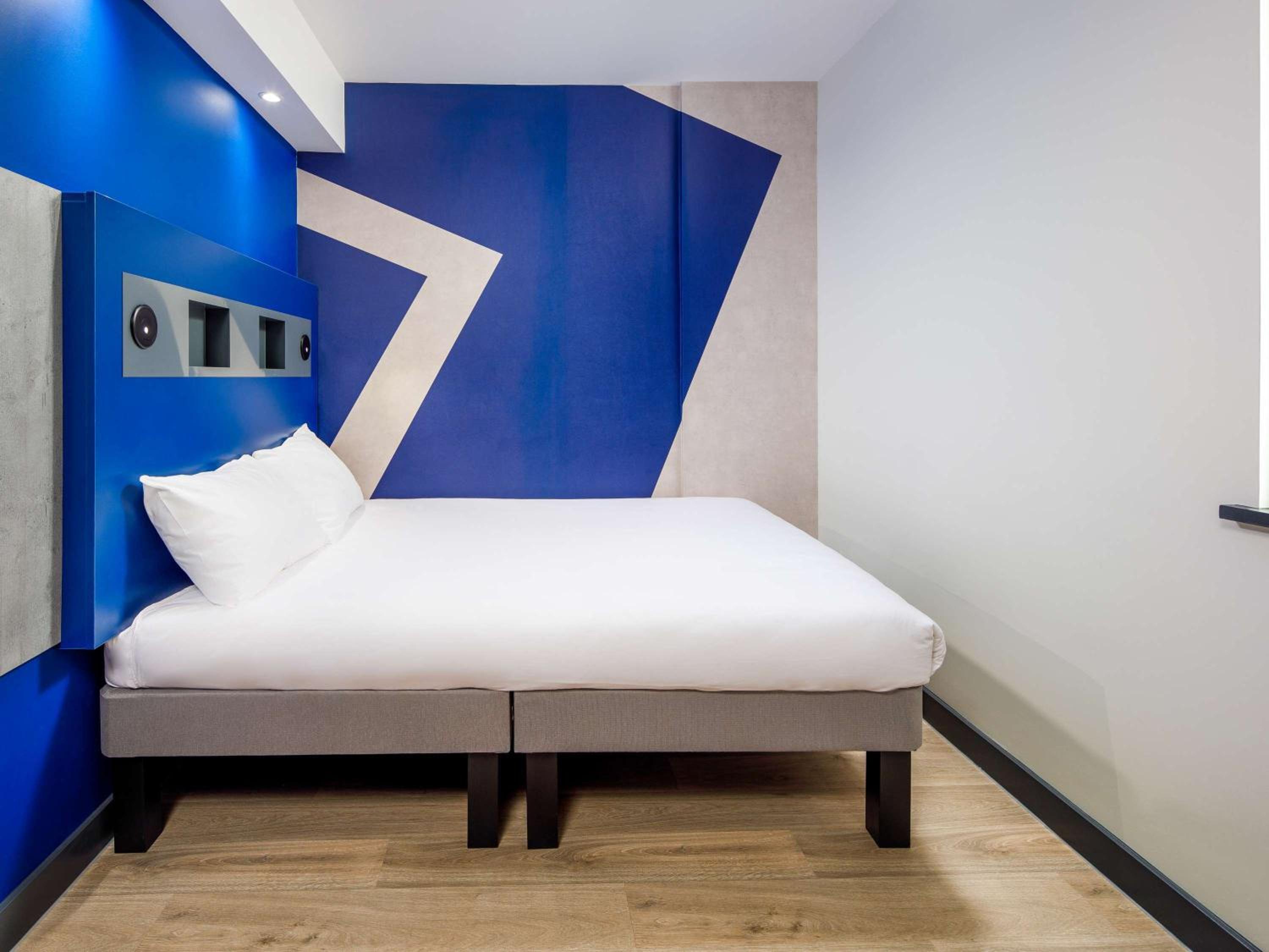 ROOM, DOUBLE BED, ACCESSIBLE