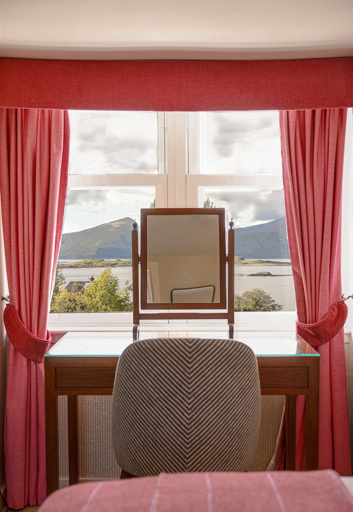 AIRDS HOTEL 42/50