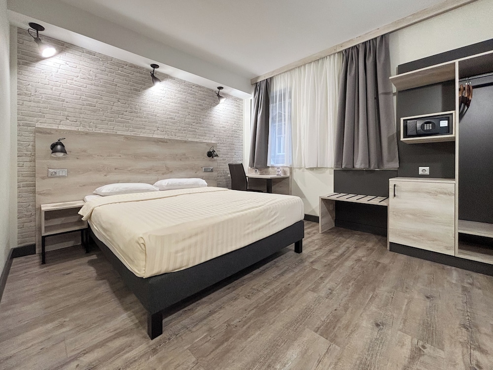 STANDARD, DOUBLE BED