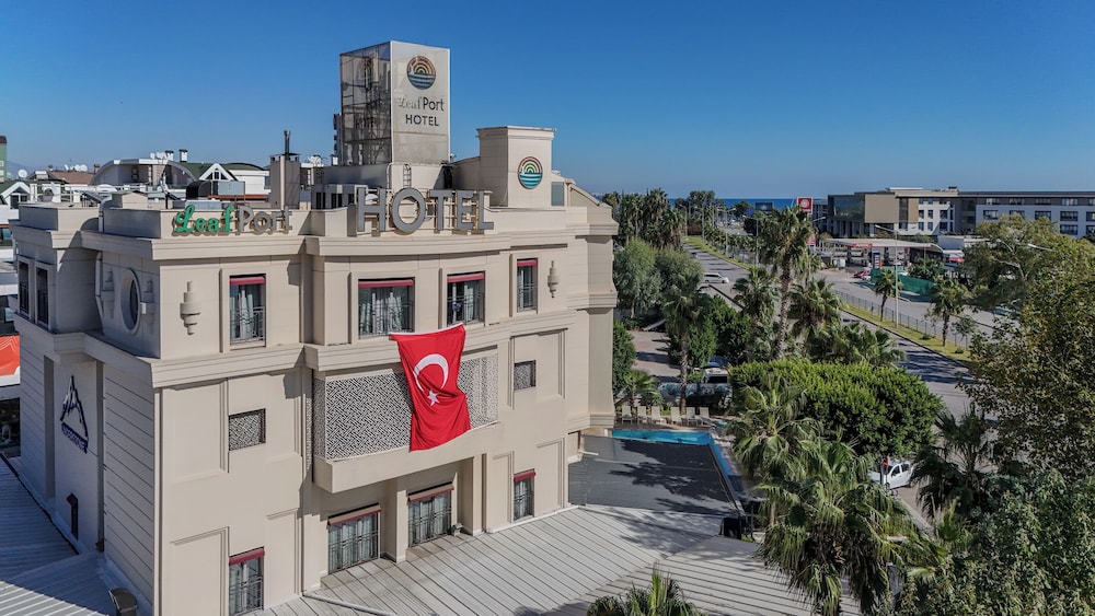 Leaf Port Boutique Hotel 5/50