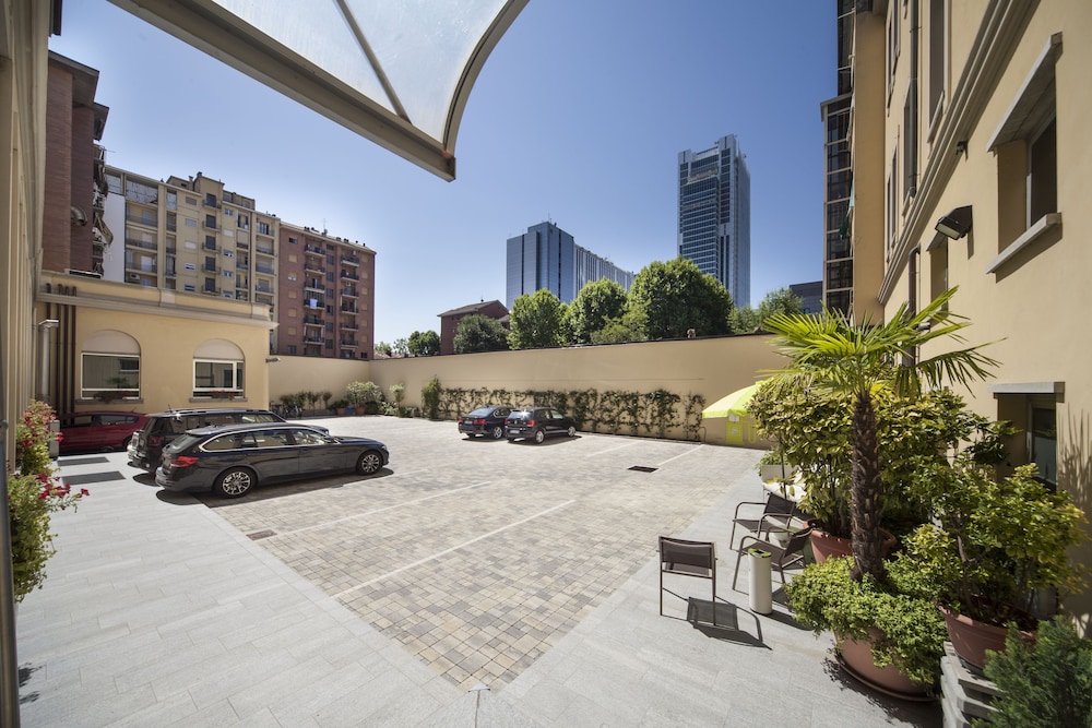Star Residence 41/47