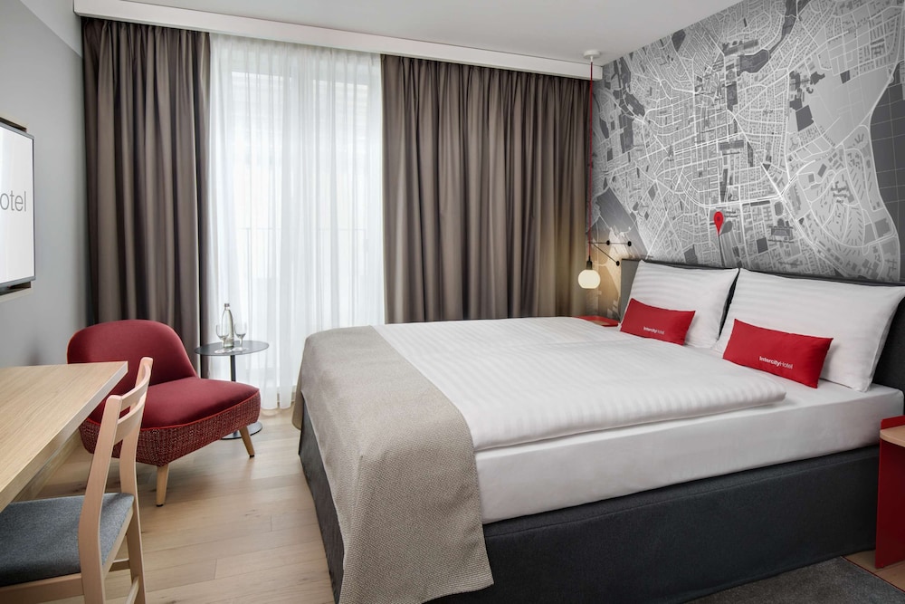Room, Queen Bed, Accessible