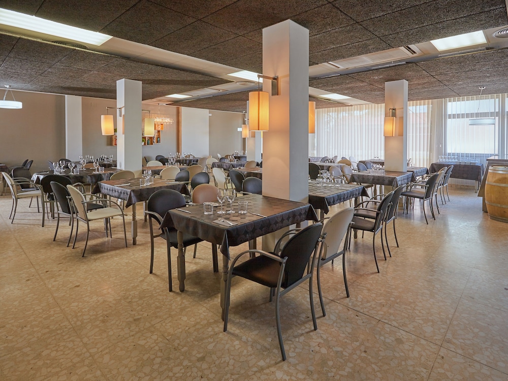 Hostal Nobadis by Vivere Stays 12/16