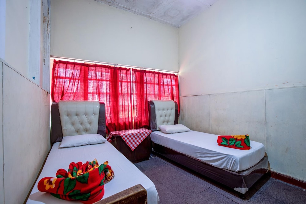 Hotel Jogja Bukittinggi 30/50