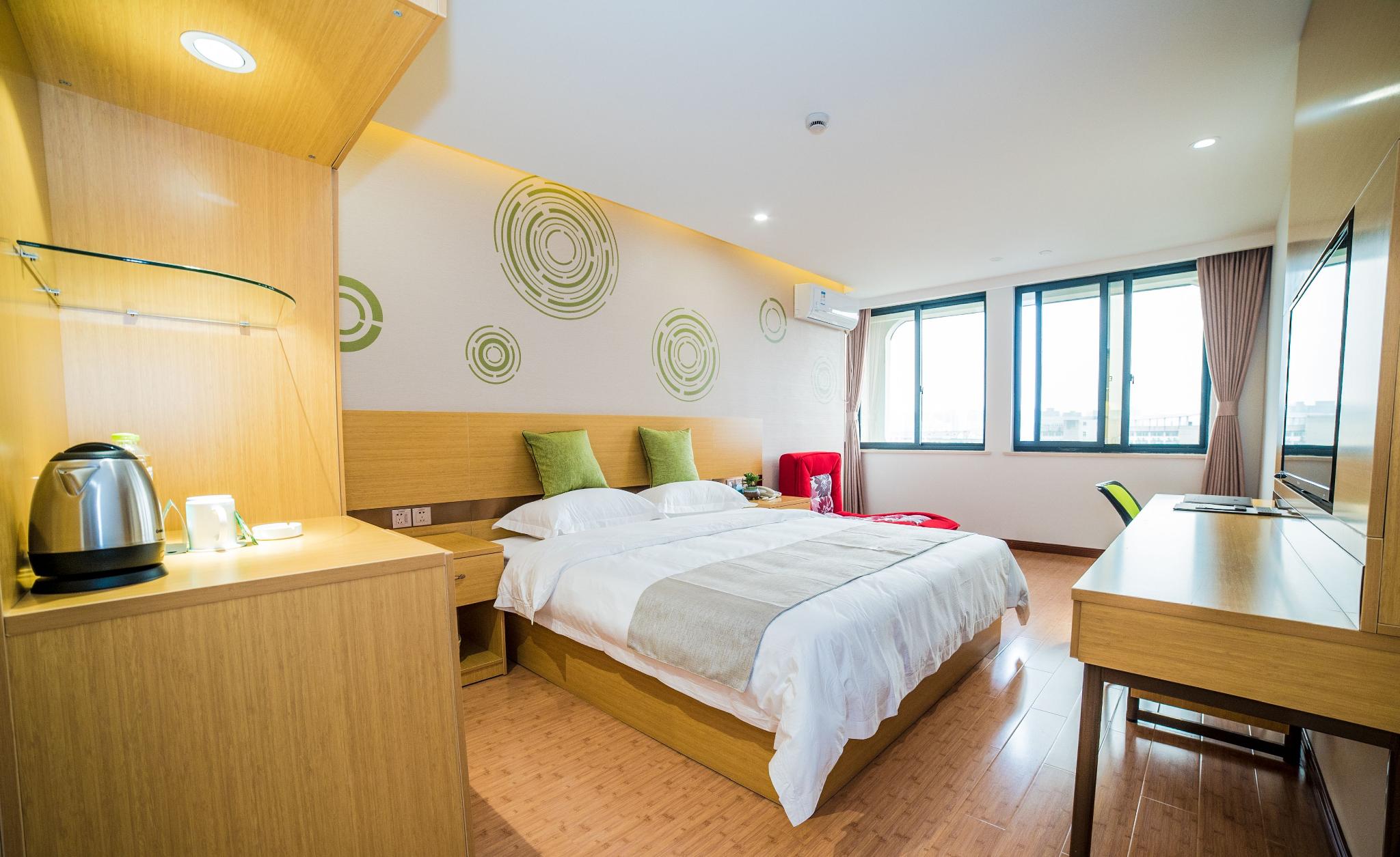 Room, Single