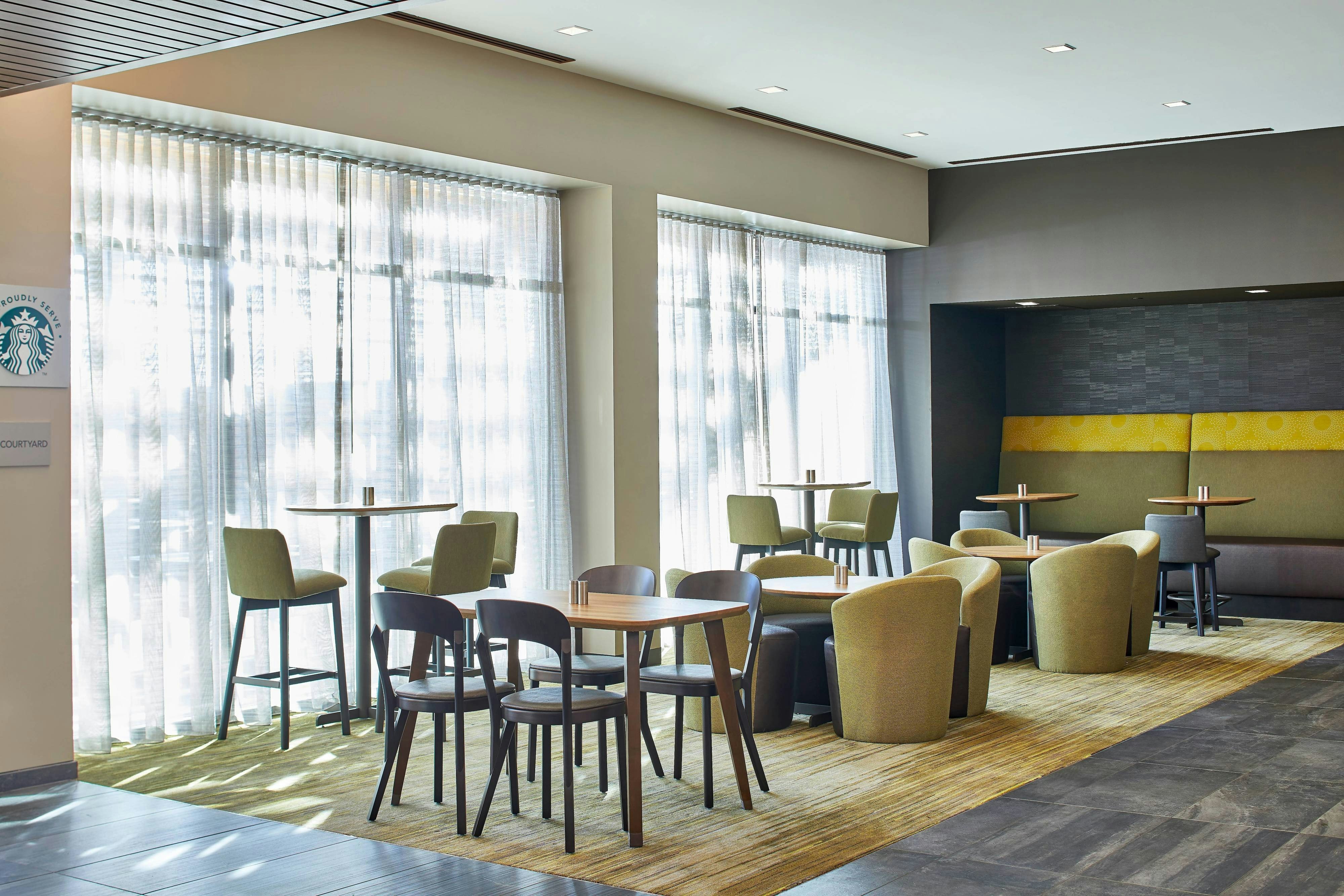 Courtyard by Marriott Baltimore Downtown/McHenry Row 34/55