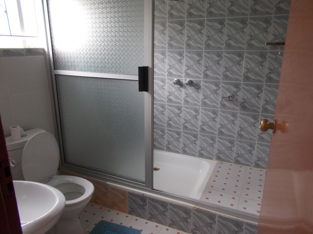 Shema Guest Lodge 23/26