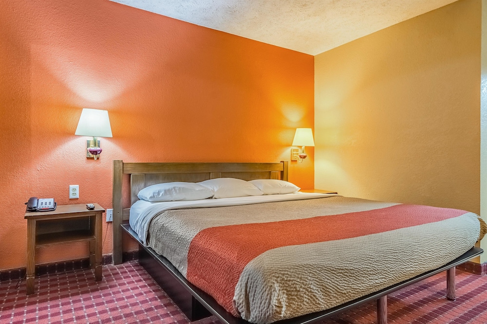 Motel6 Lake Charles, LA 17/55