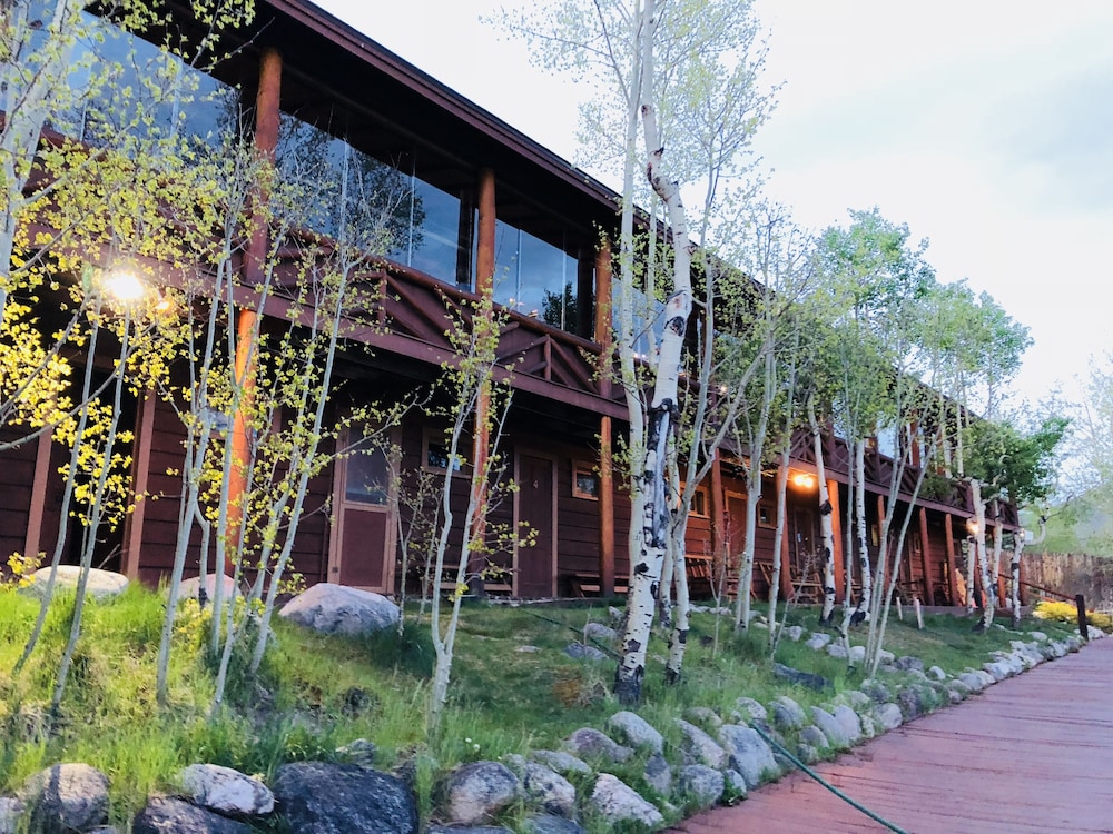 Grand Lake Lodge 1/50