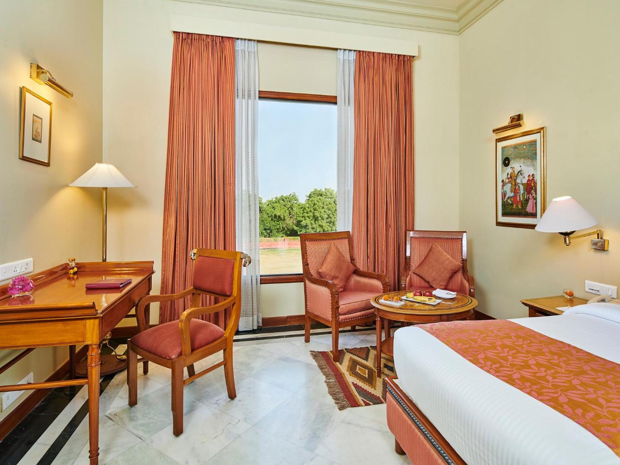 Garden, Luxury, King Bed