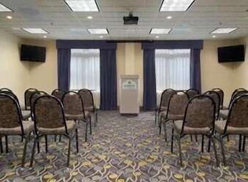 Fairfield by Marriott Inn & Suites Rome NY 39/50