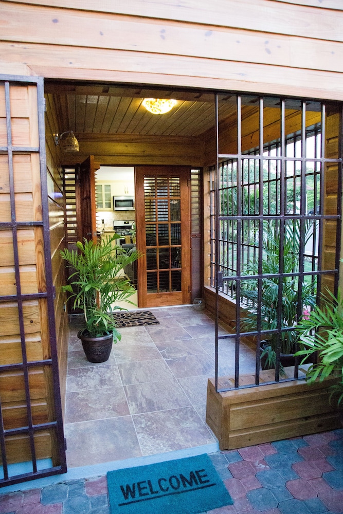 THE CABIN AT LONG MOUNTAIN COUNTRY CLUB 4/41