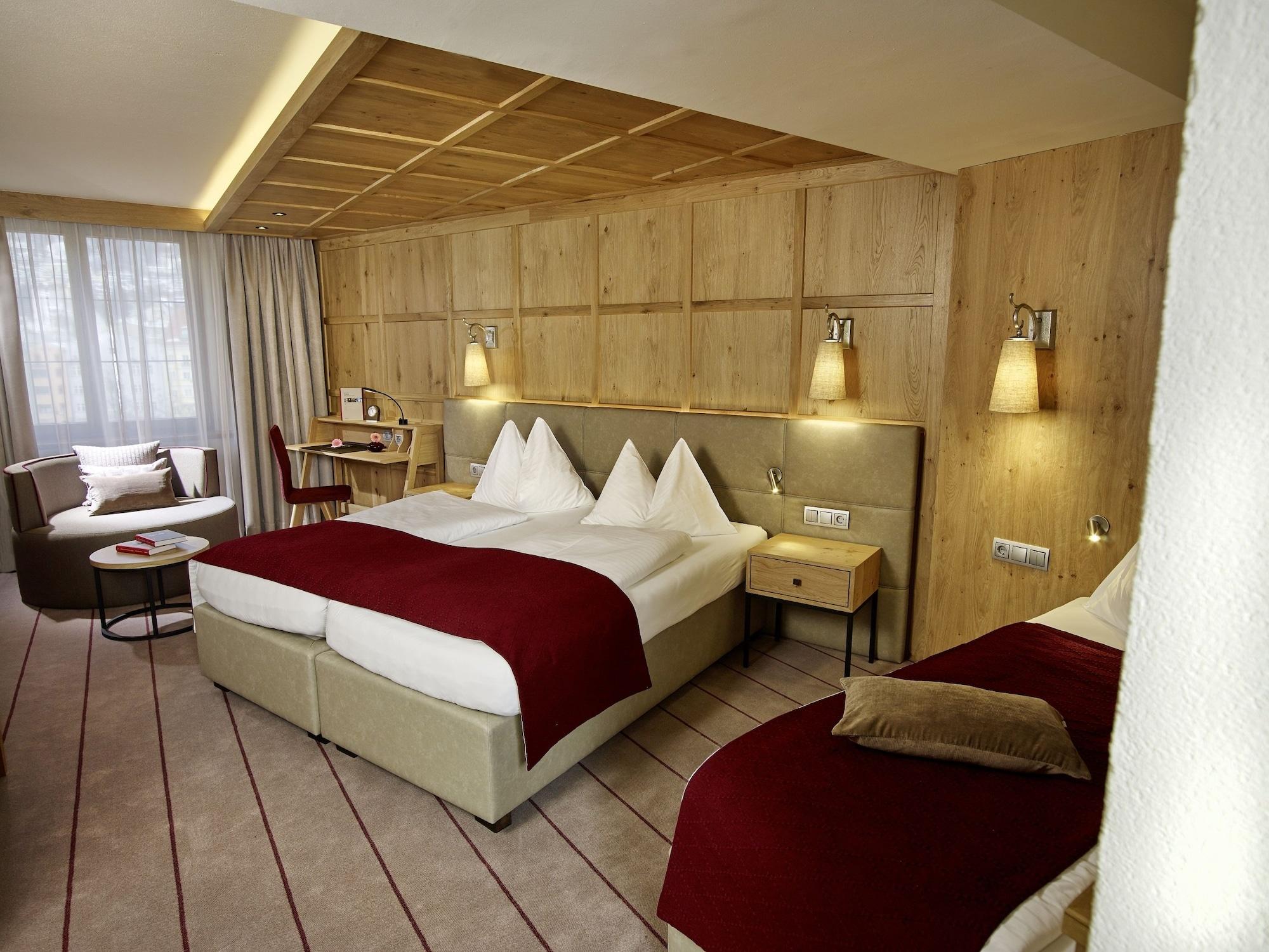 Room, Triple, Multiple Beds