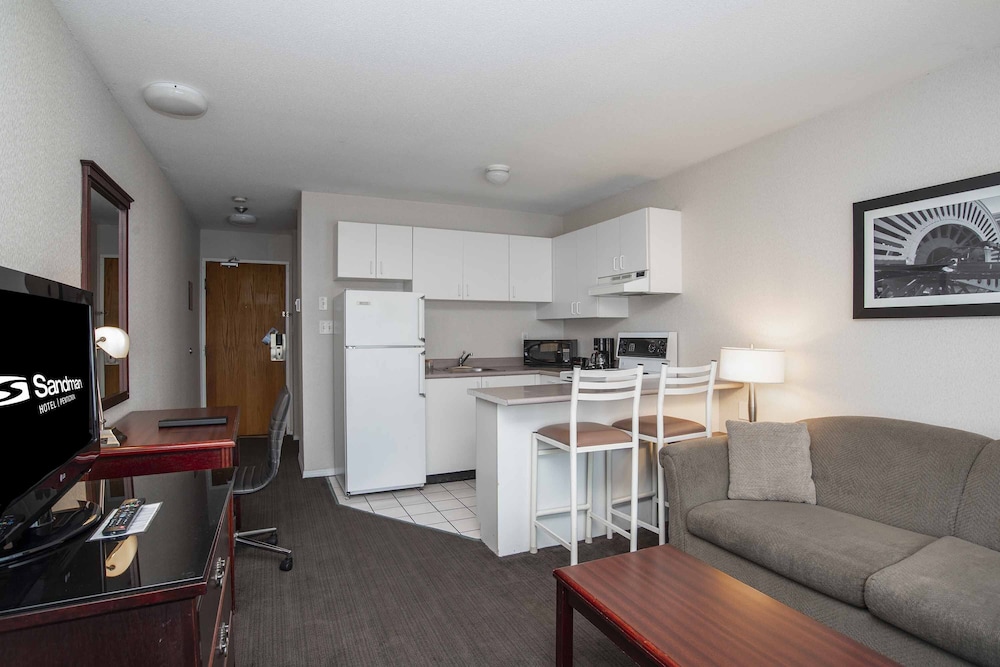 Sandman Hotel Penticton 36/49