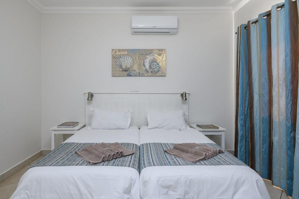 4 Bedrooms, Duplex, Apartment, 6 Beds, Beach Front