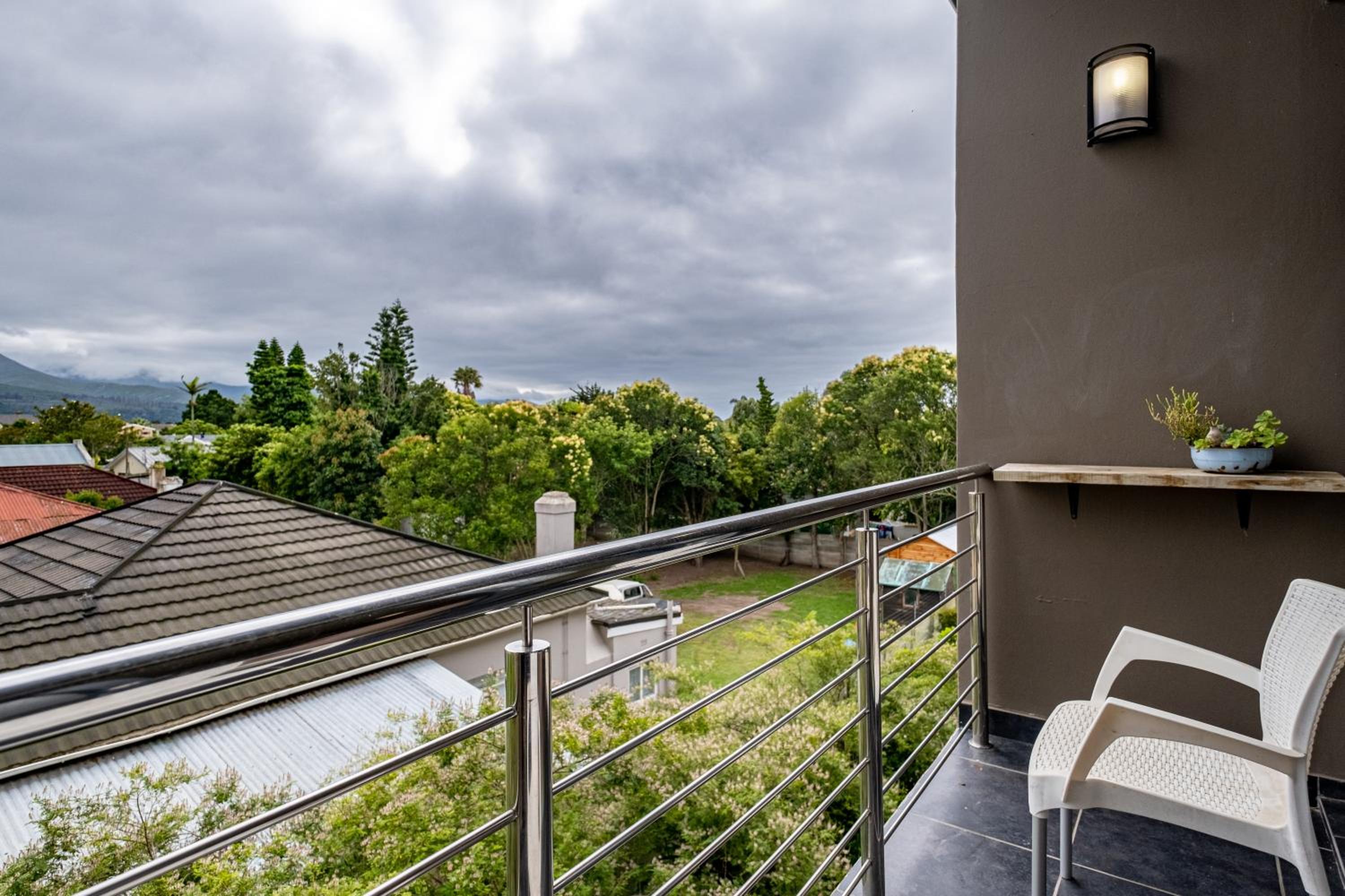 17onWellington Suites 26/51
