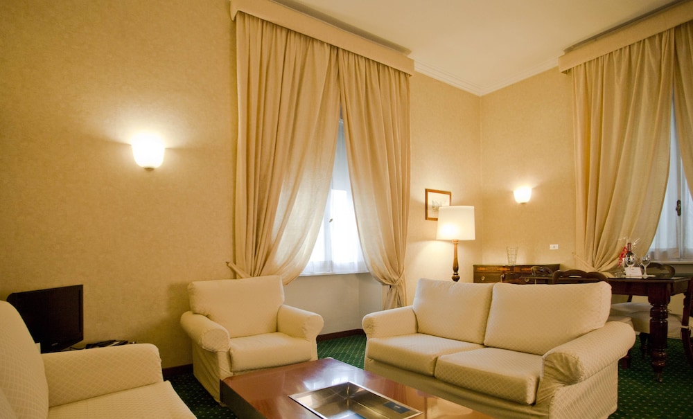 Aldrovandi Residence City Suites 47/75