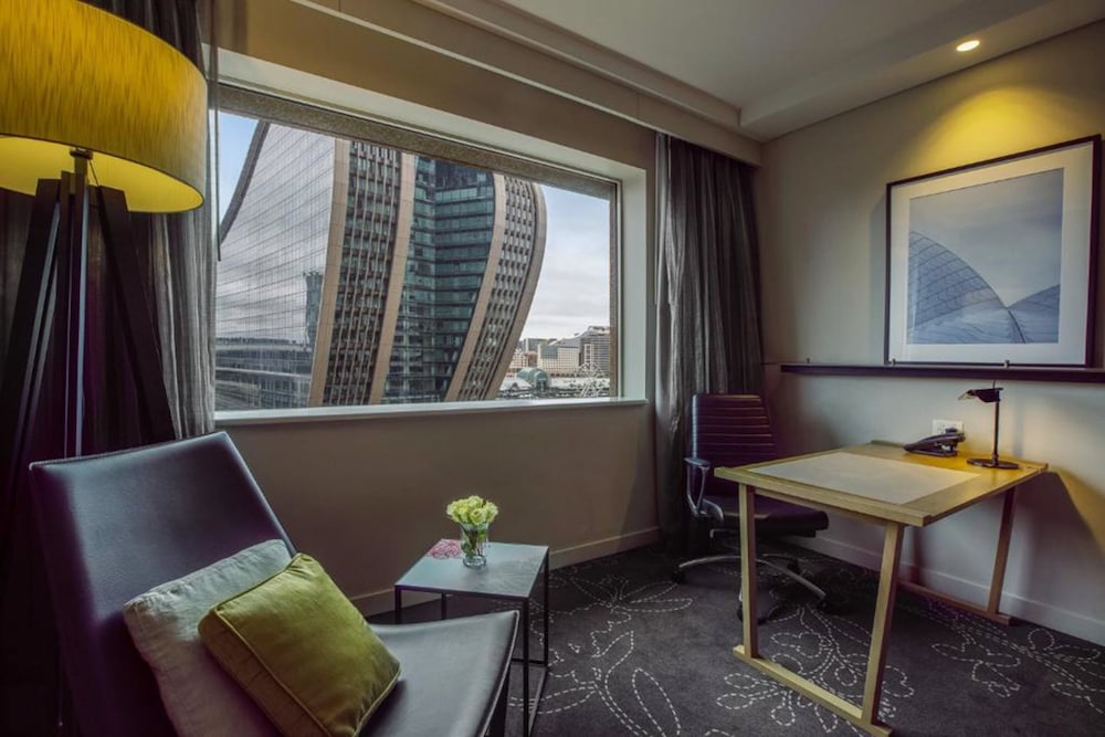 PARKROYAL DARLING HARBOUR 47/73