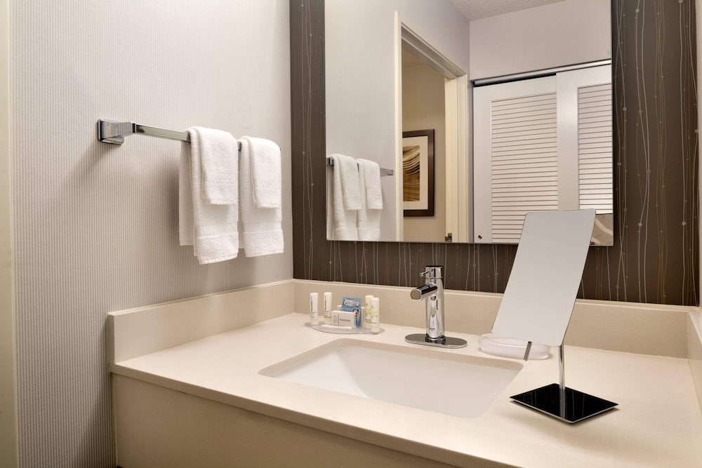 Courtyard by Marriott Dayton Beavercreek 20/61
