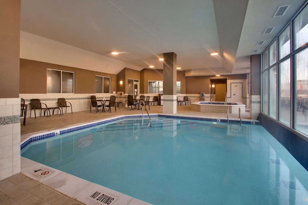 Drury Inn & Suites Iowa City Coralville 21/50