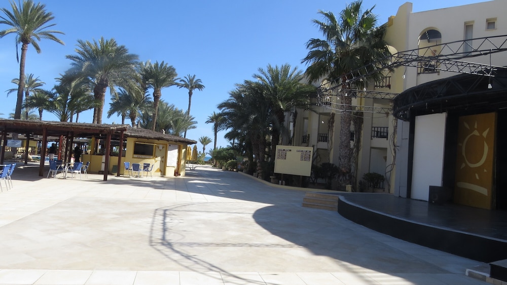 Eden Star Resort 32/52