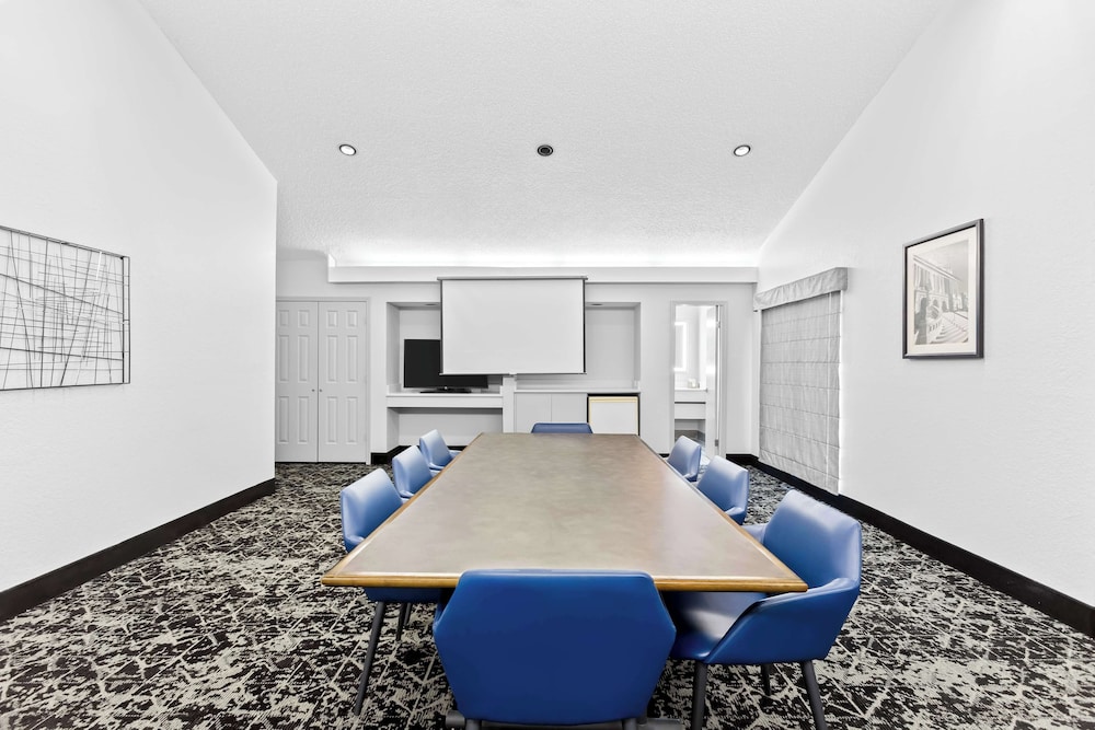 Best Western Schaumburg - O’Hare NW 35/43