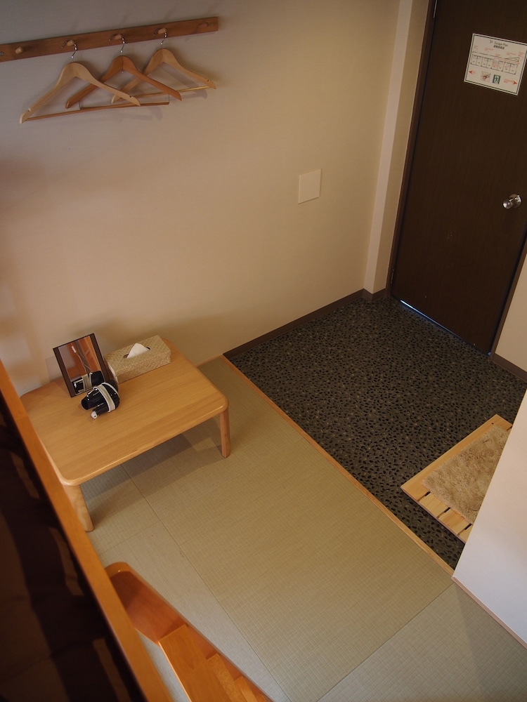 Fukuoka Hana Hostel 24/68