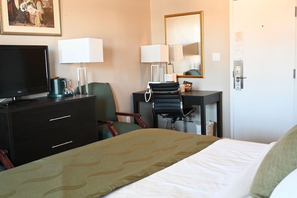 Gananoque Inn Spa 20/66