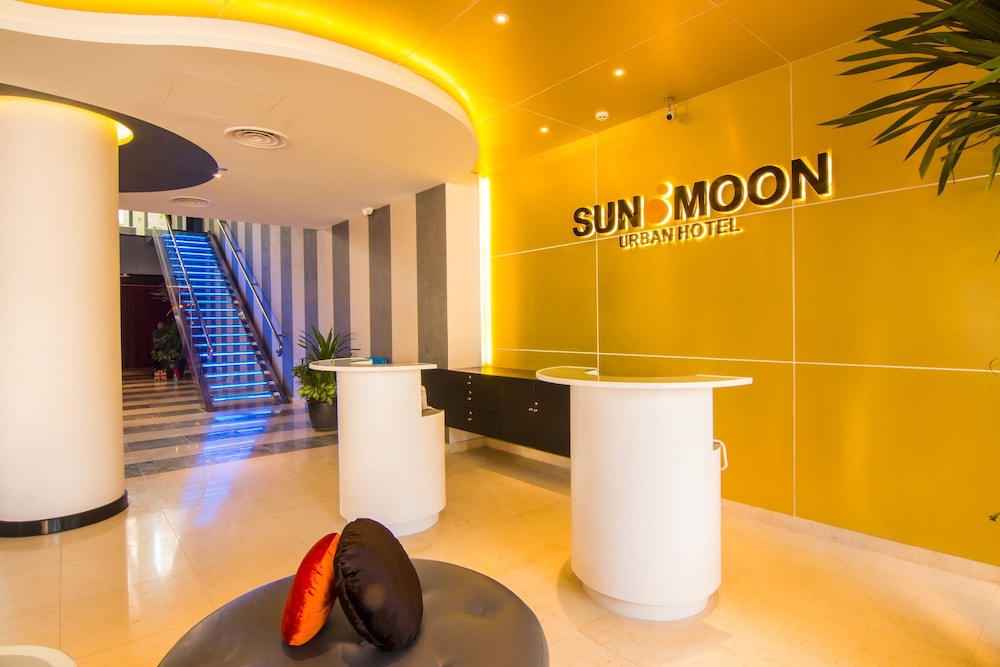 SUN & MOON, Urban Hotel 5/66