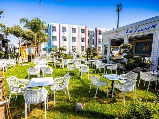 Hospitality Inn 40/52