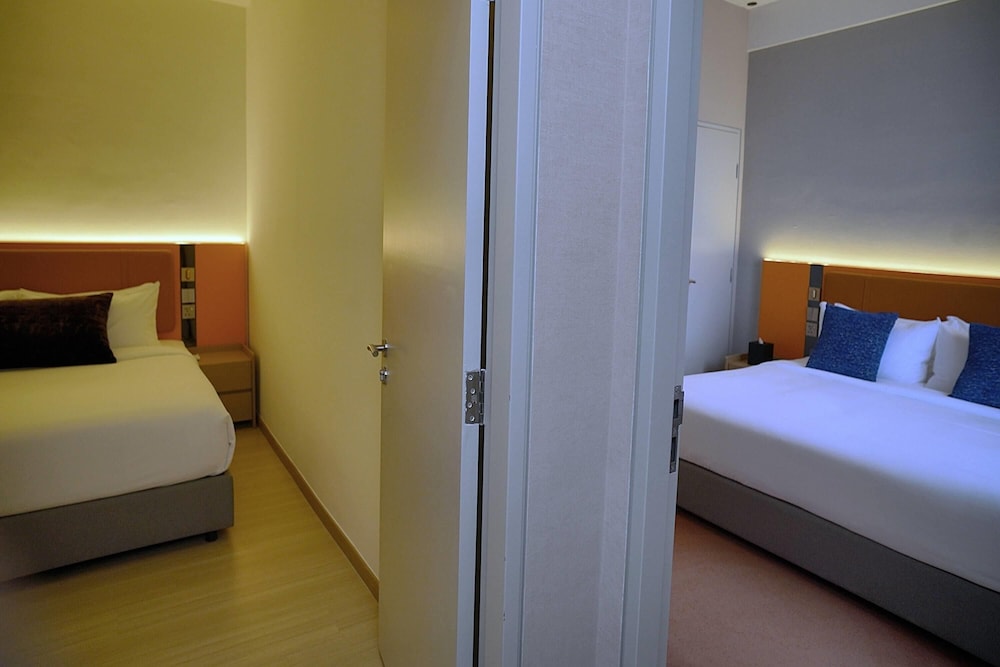 Wyndham Grand I-City 17/60