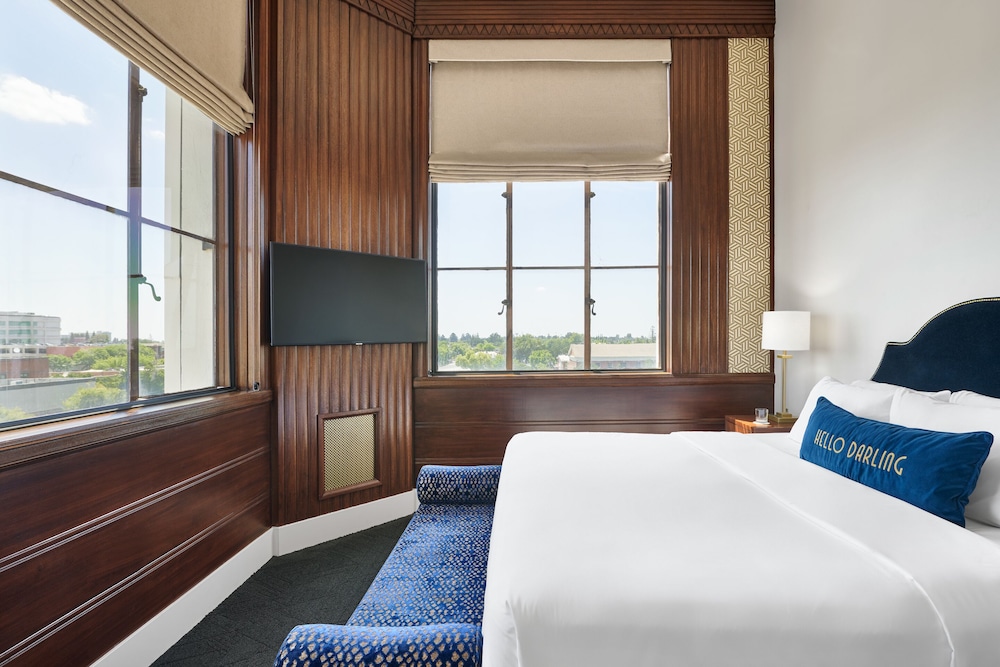 Darling, Suite, King Bed