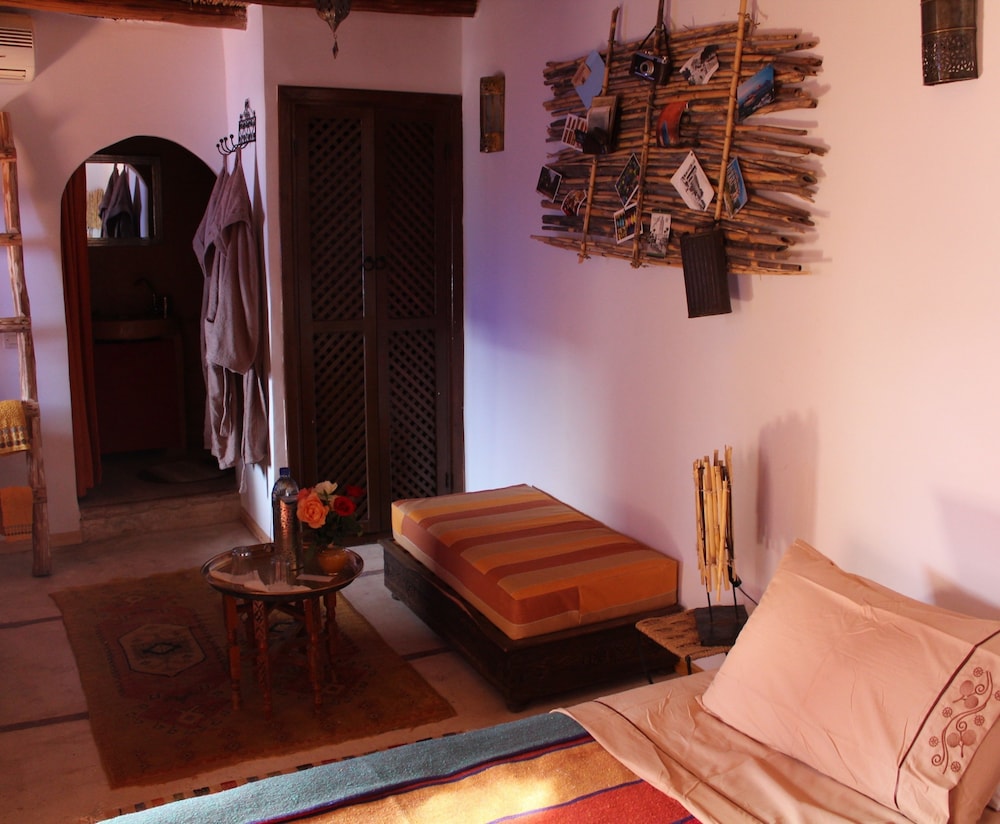 Riad Al Amine 23/30