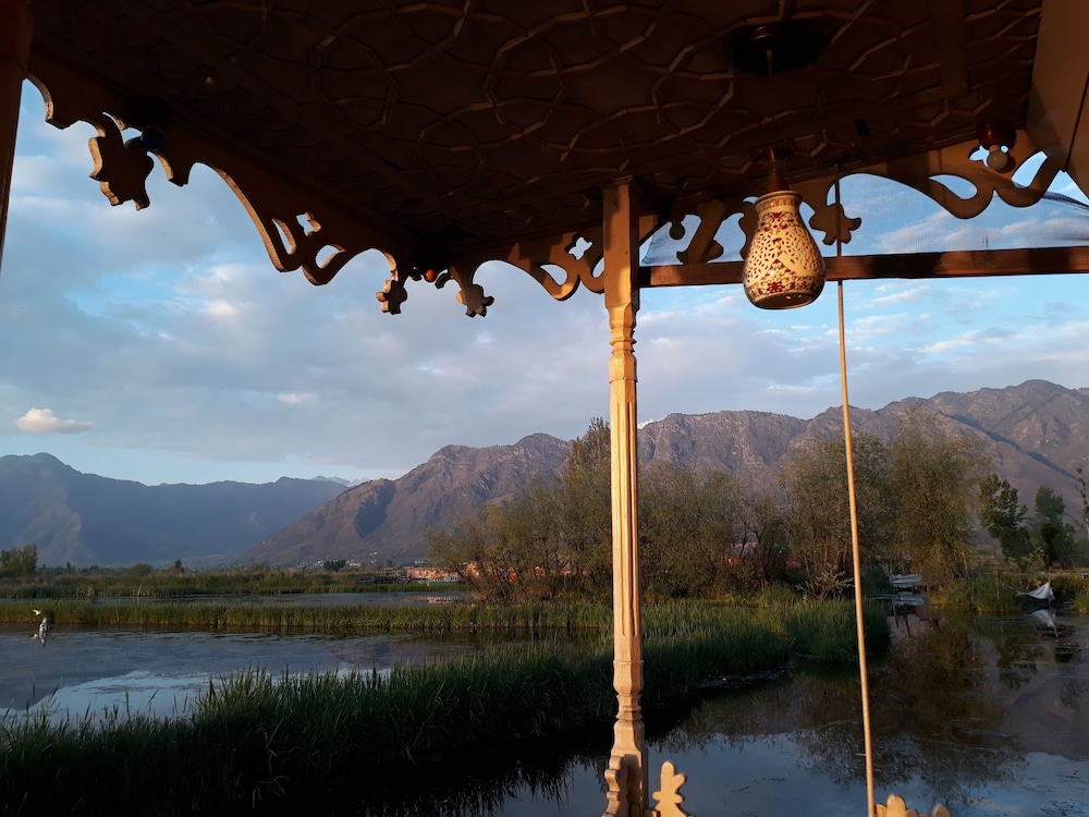 Houseboat Zaindari Palace 38/45