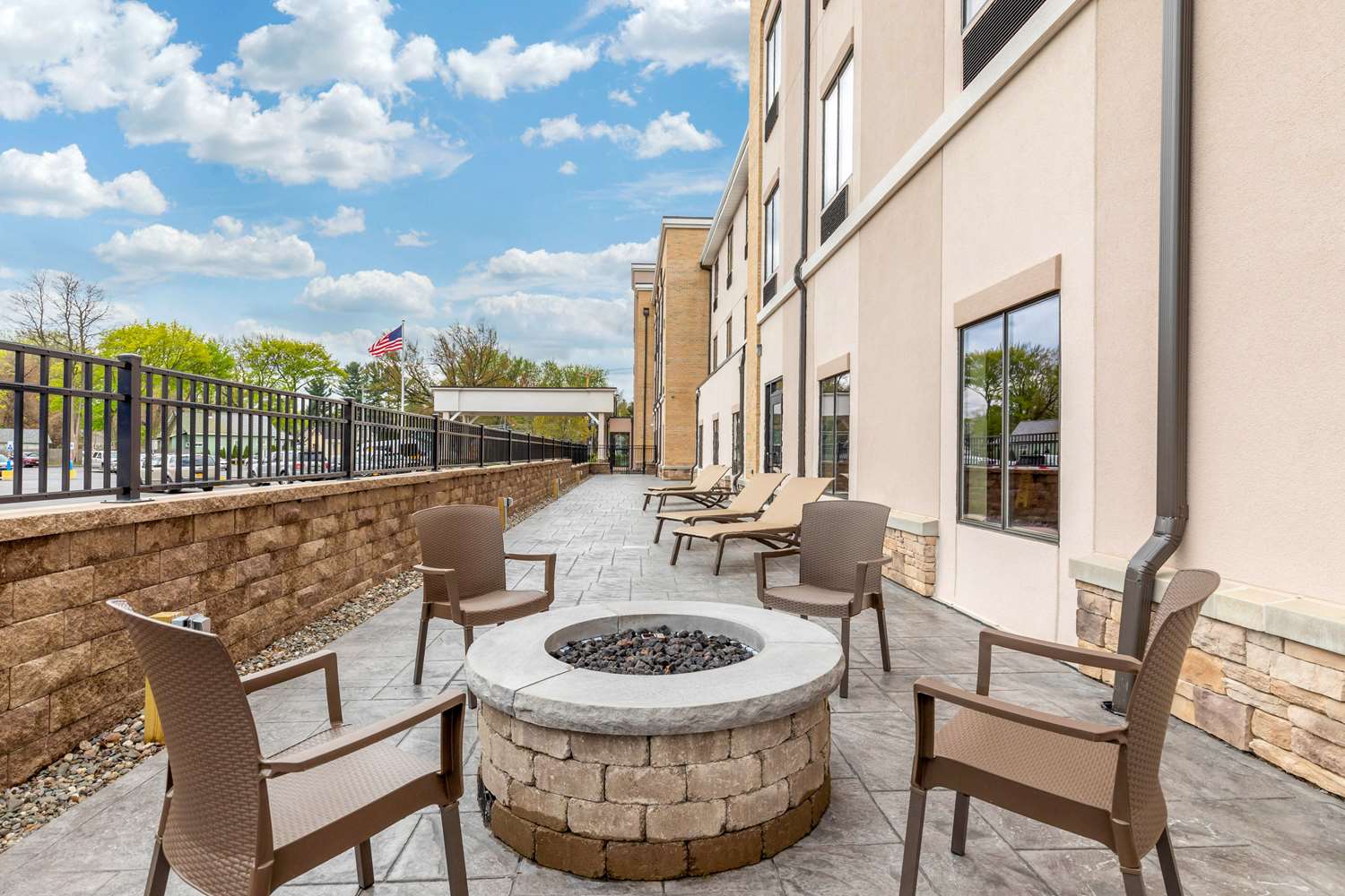 Comfort Inn Suites Schenectady - Scotia 32/44