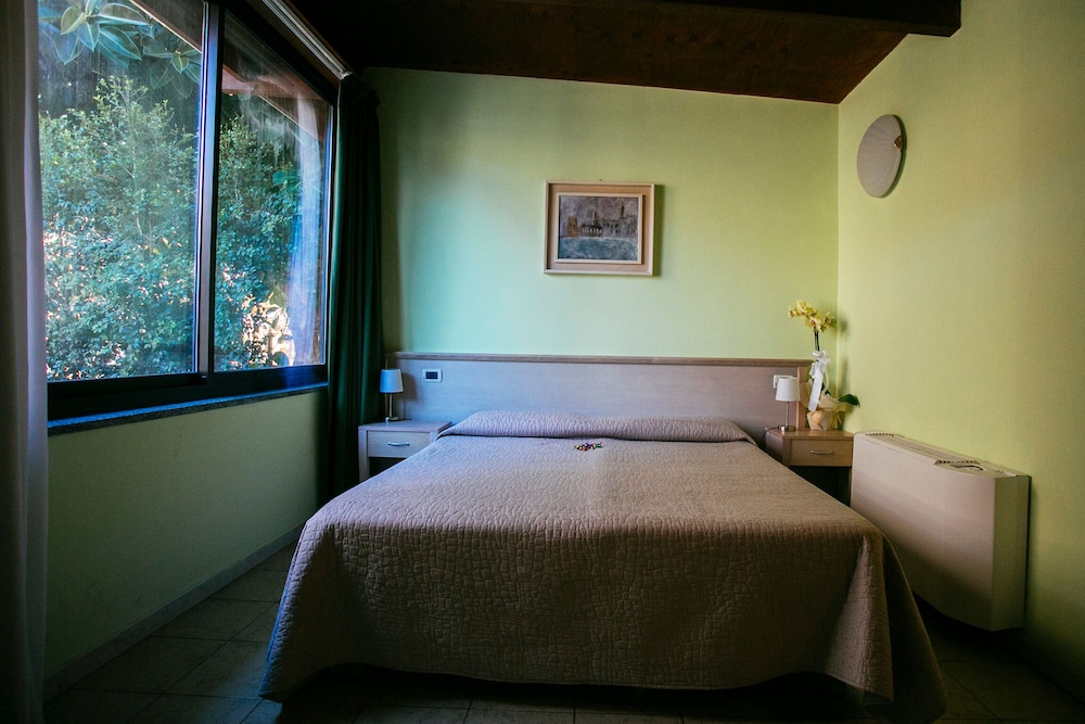 Hotel Delle Rose 17/50