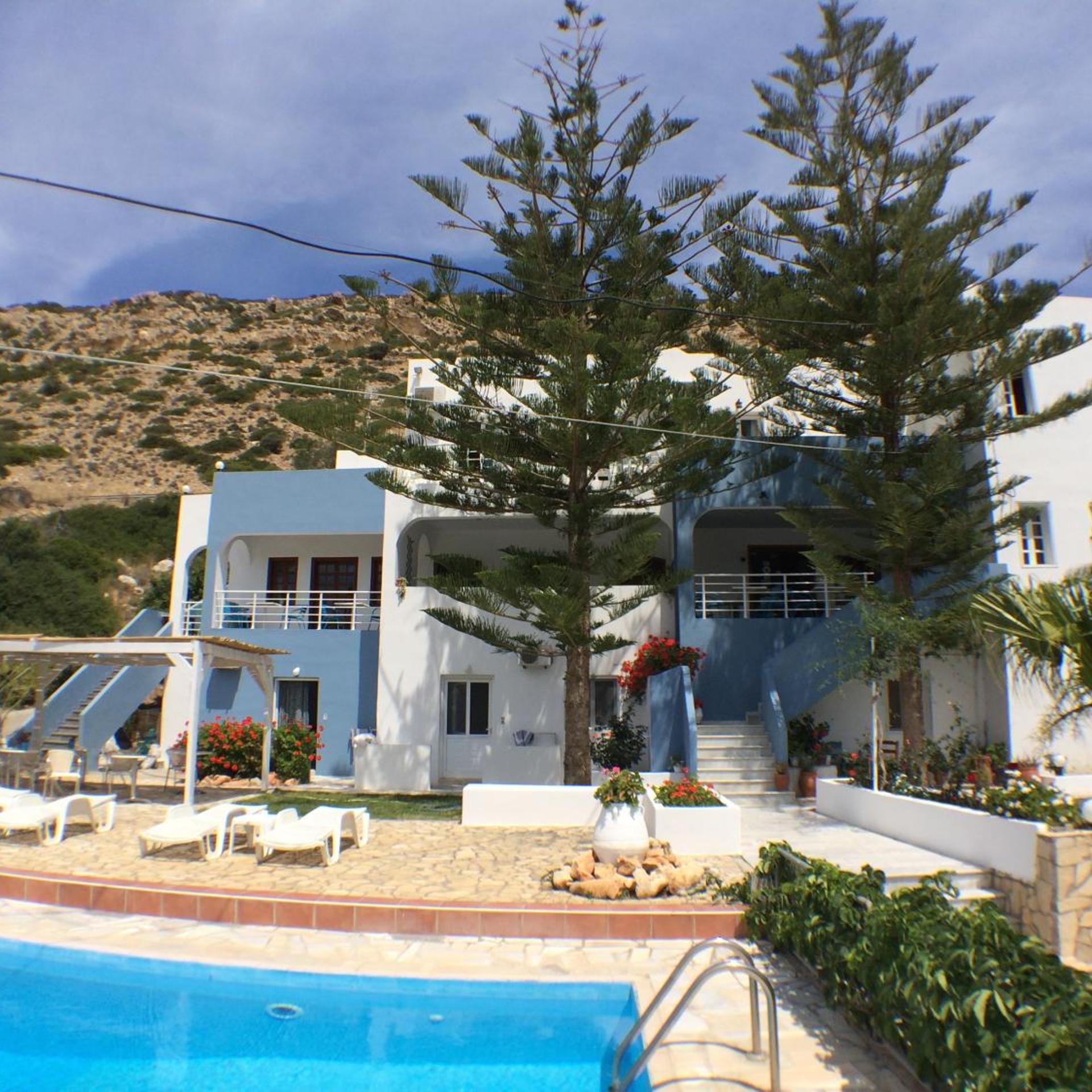 Marina Hotel 35/43