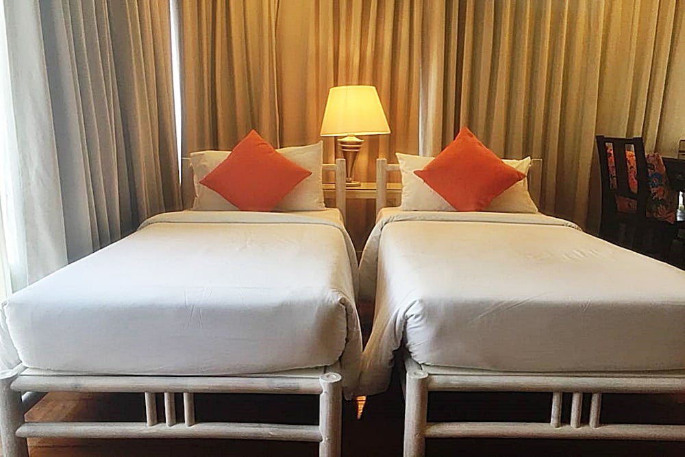 Baan Bayan Beach Hotel 24/73