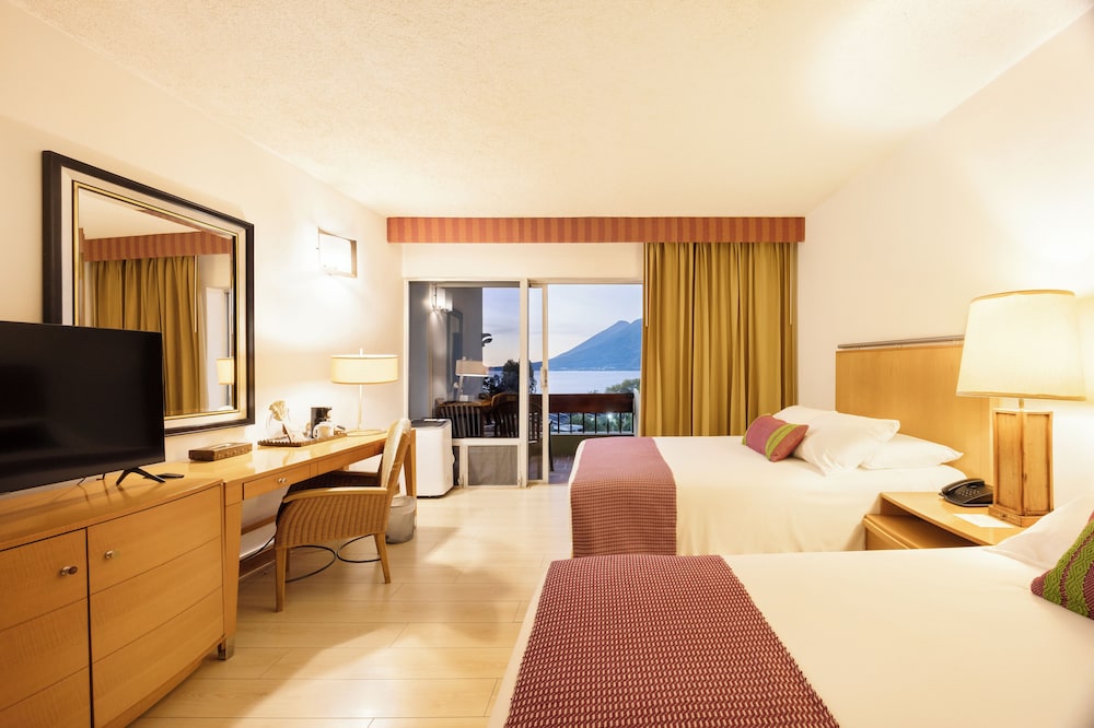 Porta Hotel del Lago 24/68