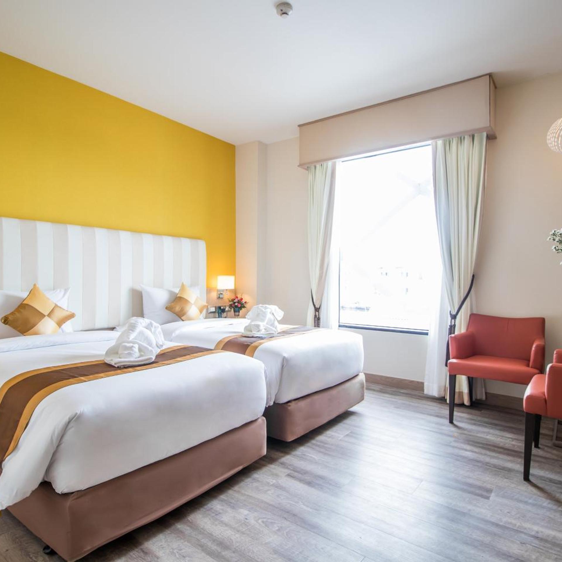 SUPERIOR, TWIN BEDS