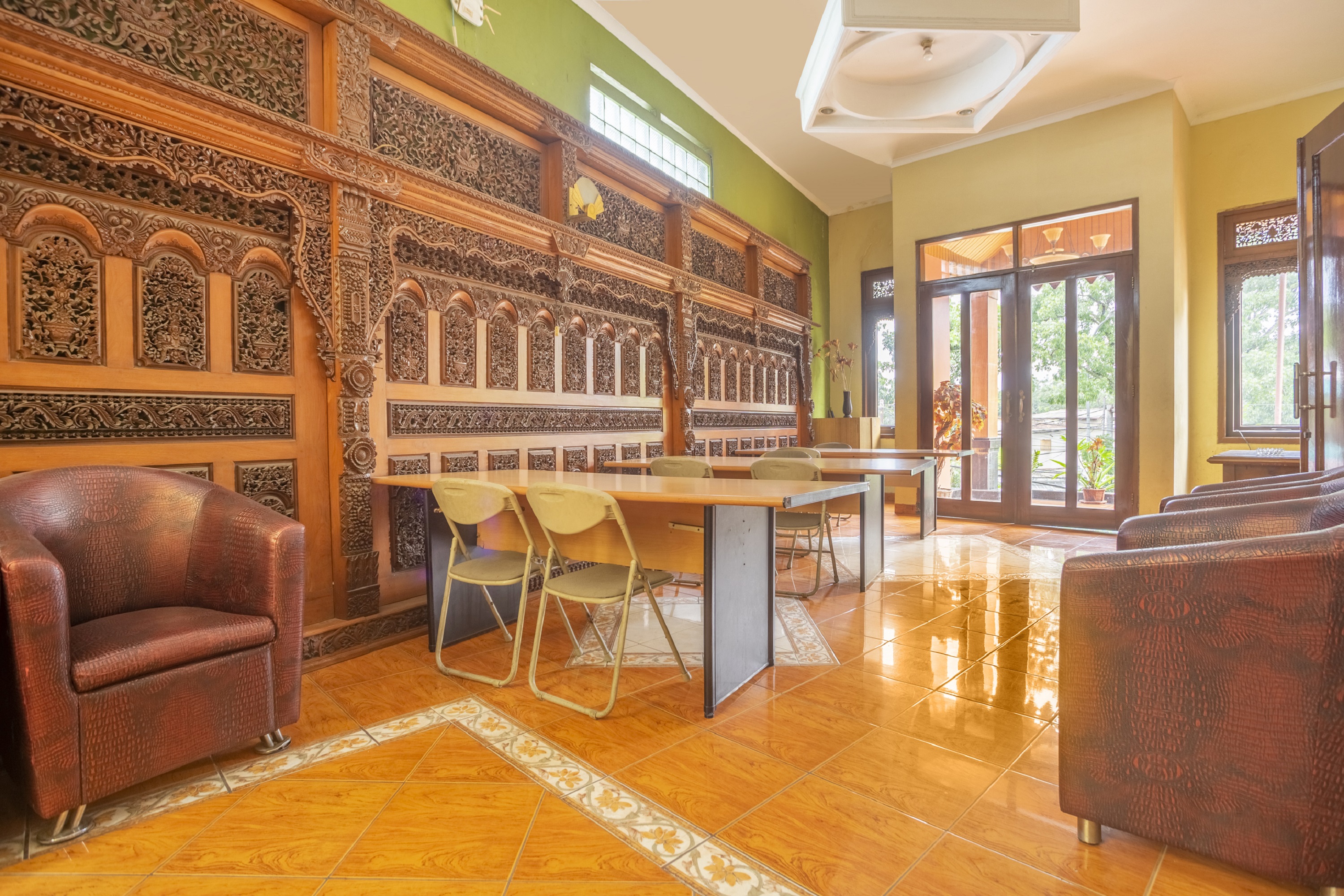 Oyo 228 Hotel Lodaya 8/17